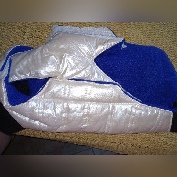 Two ! NEW ! dog jackets /coats - Picture 11 of 14